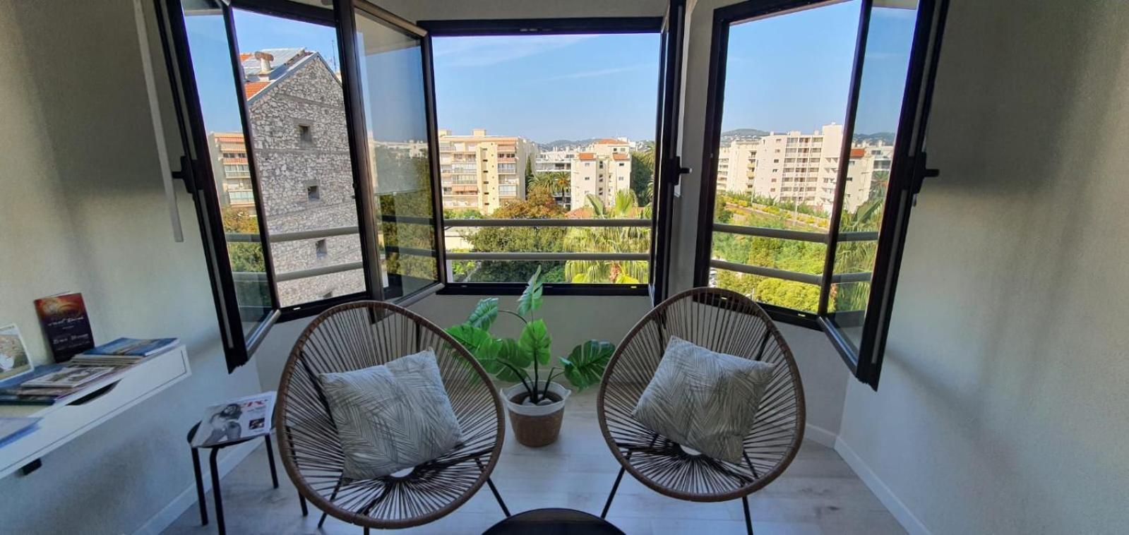 Beautiful Apartment Design Next To The Sea Антиб Экстерьер фото